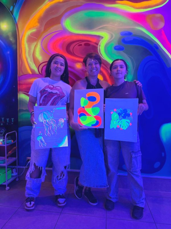 DOMINGO 1 DE JUNIO - HORARIO 11:00 a 12.30 hrs / Paint in the Dark /  ADULTOS + NIÑOS - Imagen 4