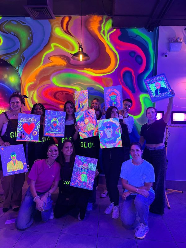 VIERNES 23 MAYO - HORARIO 19:30 a 21:30 hrs / Paint in the Dark + Paint Battle / Solo Adultos - Imagen 6