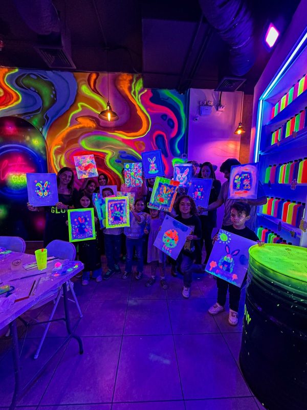 DOMINGO 1 DE JUNIO - HORARIO 11:00 a 12.30 hrs / Paint in the Dark /  ADULTOS + NIÑOS - Imagen 8